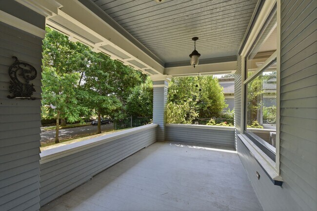 Foto del edificio - 5Bd/2.5Ba Everett Home