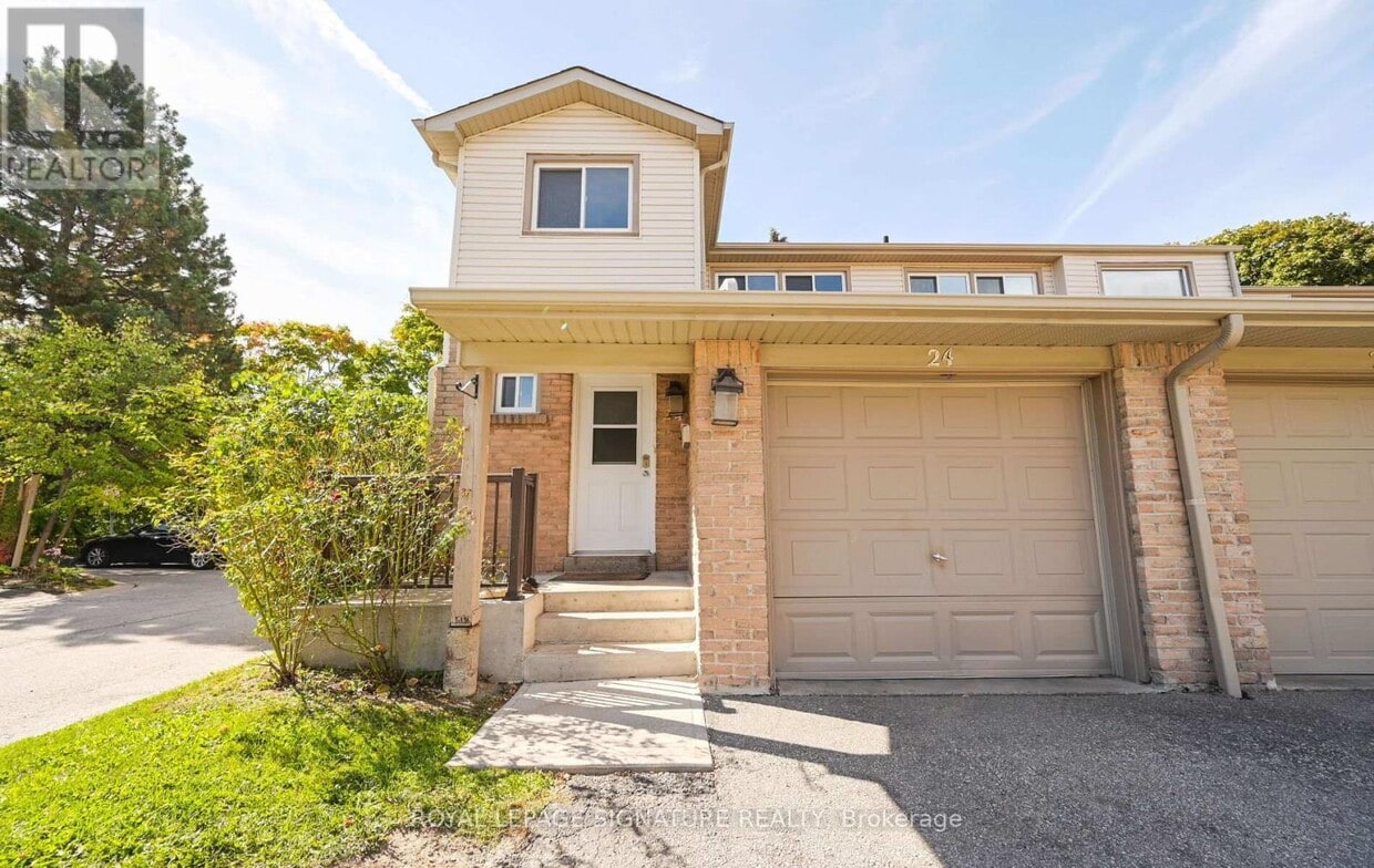 Photo principale - 2700-2700 Battleford Rd