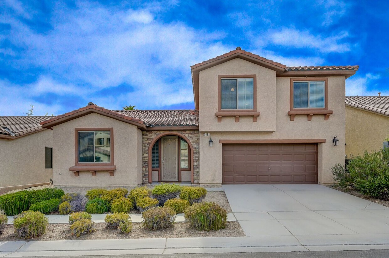 Primary Photo - Beautiful 4 bedroom 3 bath home in Southwe...