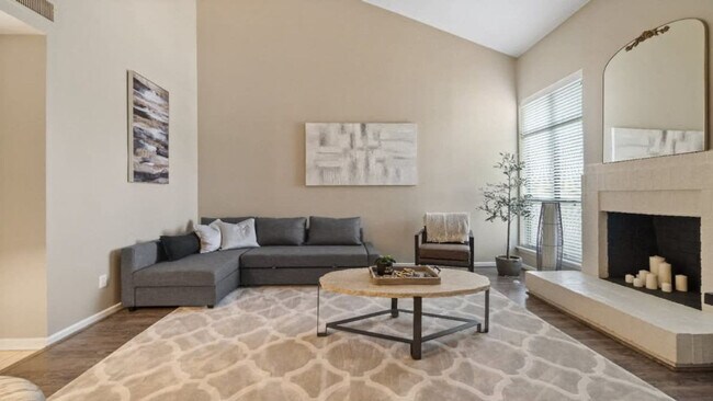 Building Photo - 8039 Charter Oak Ln