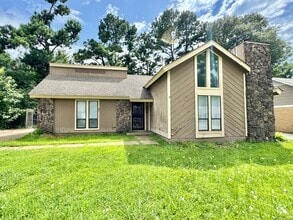 Building Photo - 2199 Winding Path Dr