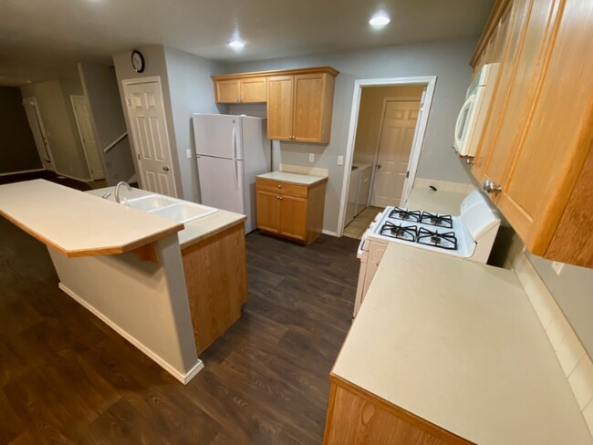 Foto del edificio - 1480 Del Rio