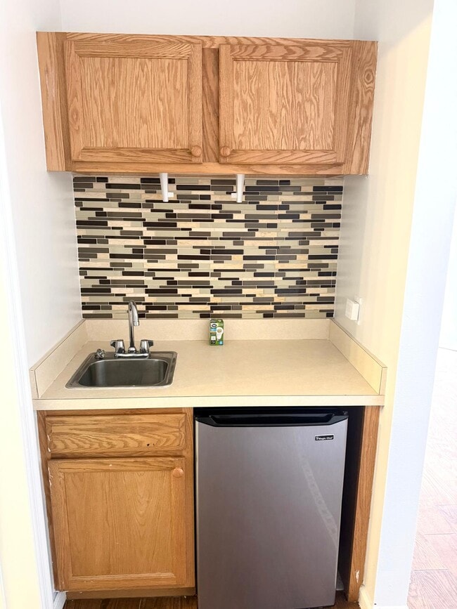 Building Photo - 8950 Sandshot Ct