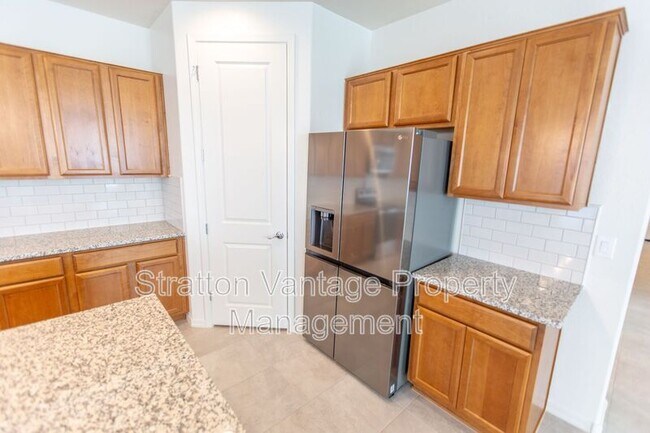 Building Photo - 5866 N 86th Ln
