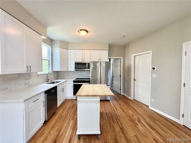 Foto del edificio - 1730 Lake Shore Pl
