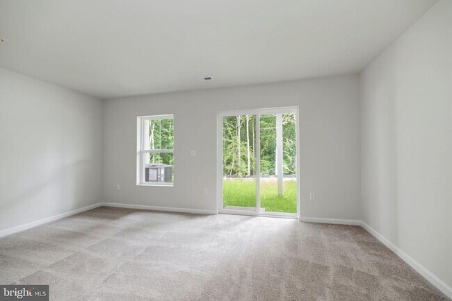 Foto del edificio - 5616 Ludlow Pl