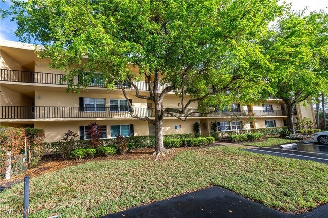Foto del edificio - 1087 Forest Lakes Dr