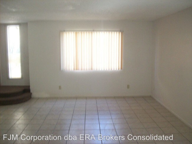Building Photo - 2915 Cedar Ave