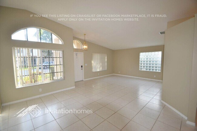 Foto del edificio - 10841 SW 14th Ct