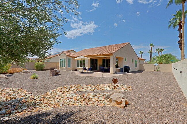 Foto del edificio - 16305 W Monterey Way