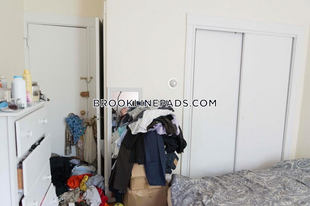 21 Fairbanks St Unit 21  
