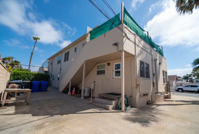 Building Photo - 2168-70 Bacon/5008-10 Muir