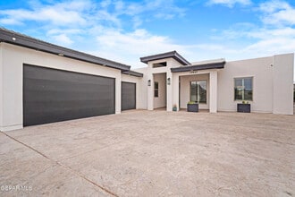 Building Photo - 13637 Chepstow Ct