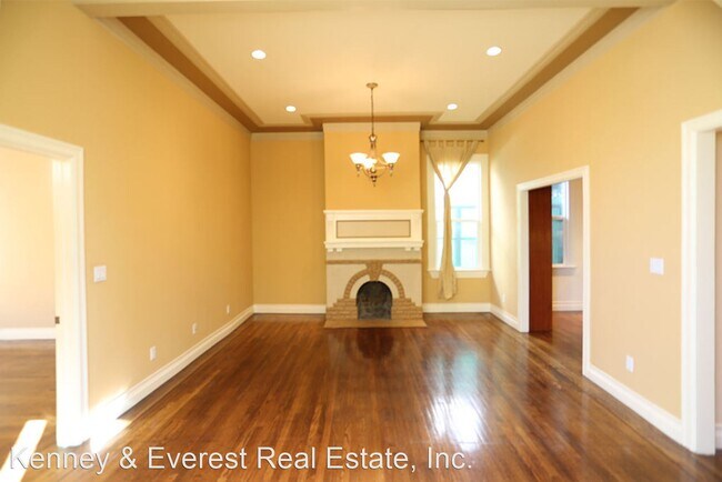 Building Photo - 2 br, 2 bath House - 834 South Van Ness Av...