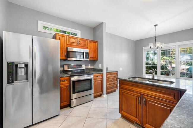 Building Photo - Available Now! Charming 3 Bed, 2.5 Bath Ho...