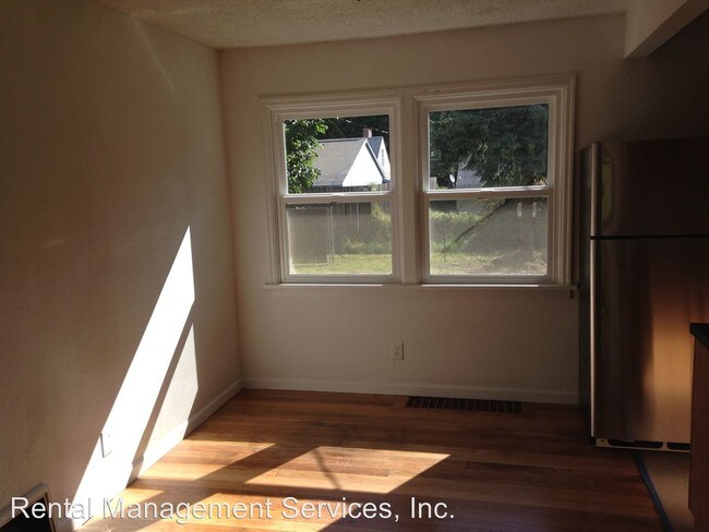 Foto del edificio - 9807 N Smith St