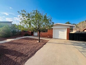 Building Photo - 9632 Montwood Dr