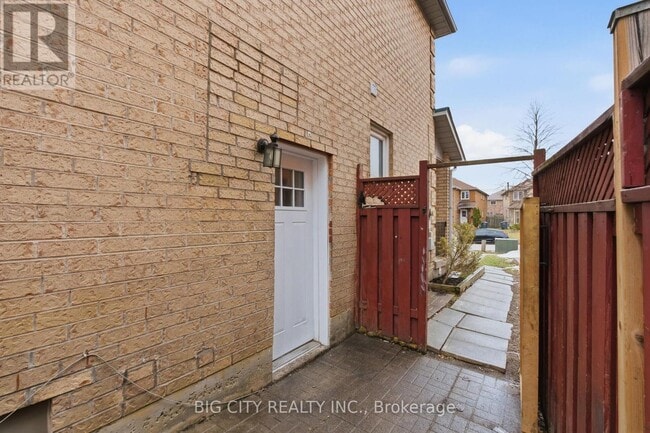 Building Photo - 5487 Cosmic Crescent