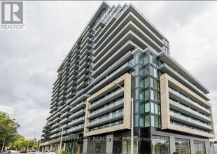 Building Photo - 3009 Novar Rd