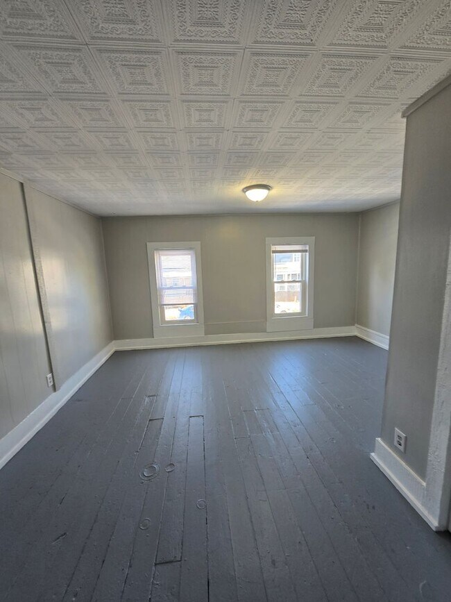 Foto del edificio - Two Bedroom Home located near Oliver Stree...