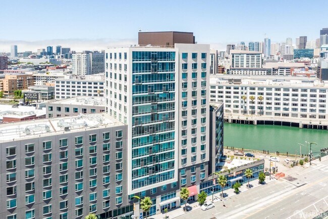 Foto del edificio - 1000 3rd St