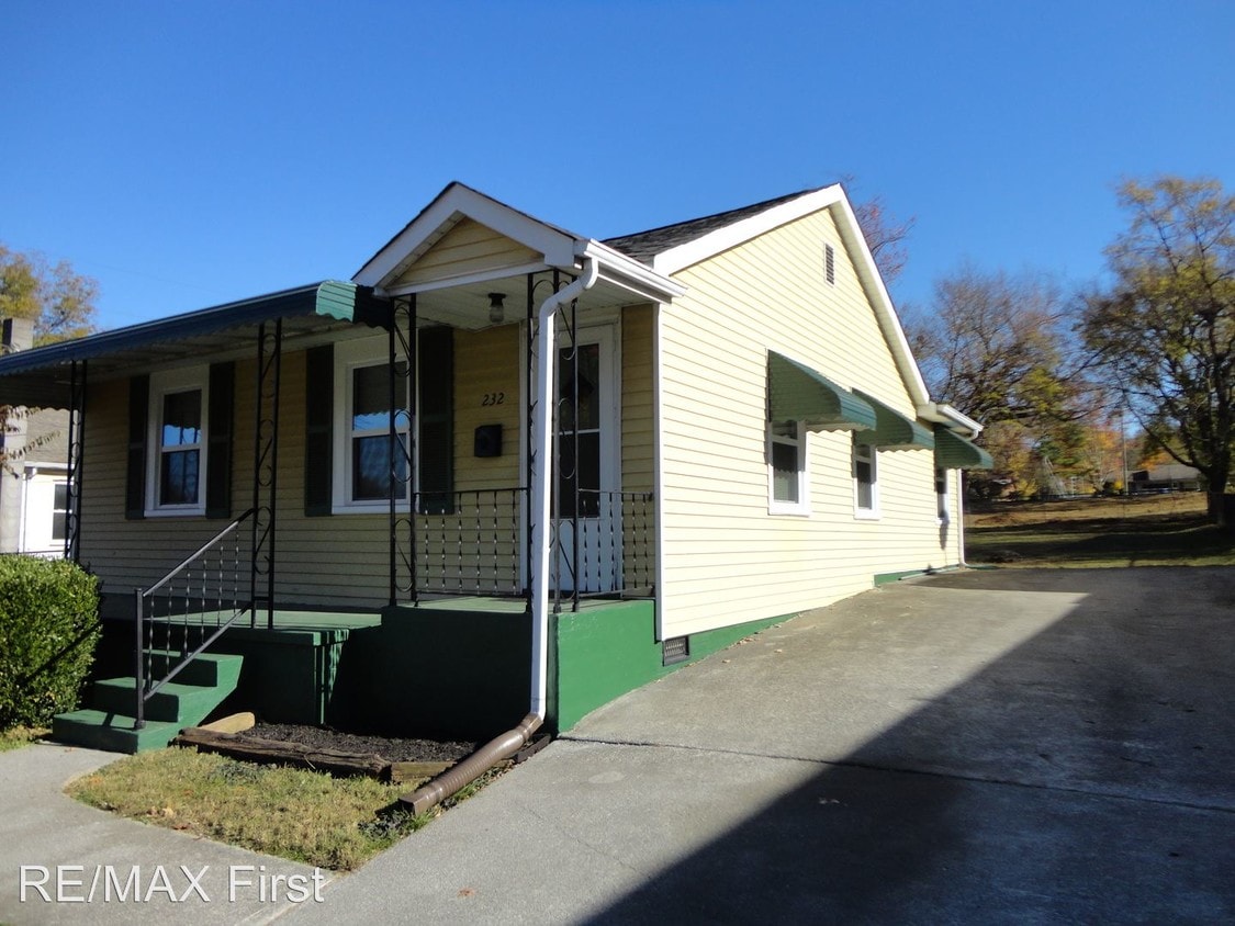 232 Badgett St, Alcoa, TN 37701 House Rental in Alcoa, TN