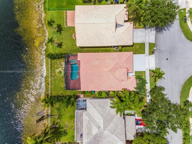 Foto del edificio - 18096 SW 29th St