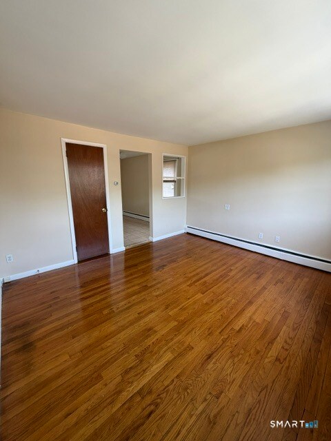 Photo - 7 Eclipse Ave (Norwalk, CT) Apartment