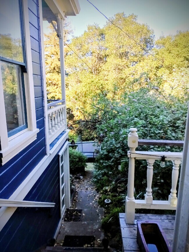 Foto del edificio - 725 Alhambra St