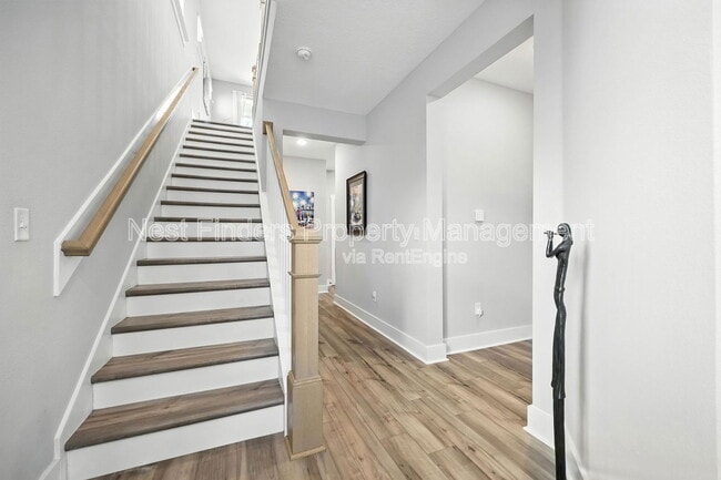 Building Photo - 9921 Element Rd