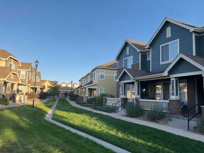 Foto del edificio - 16179 E Geddes Ln