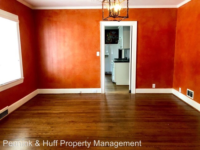 Building Photo - 3 br, 2 bath House - 1405 Morganton Road
