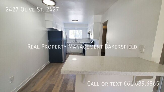 Foto del edificio - 2427 Olive St