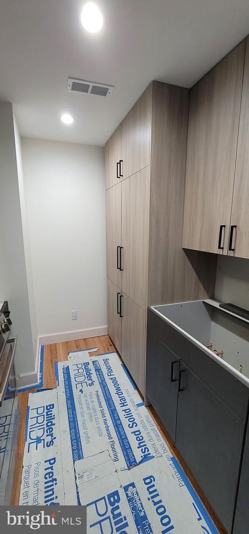 242 S 13th St Unit E, Philadelphia, PA 19107 Apartment for Rent in