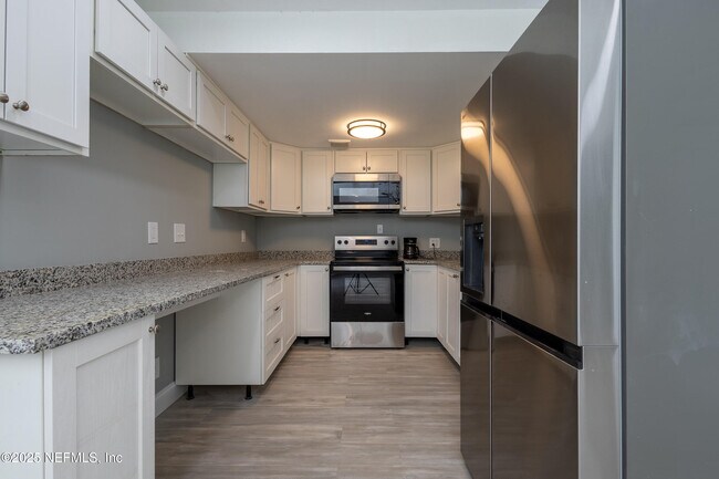 Foto del edificio - 3371 Thalia Rd
