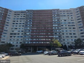 Building Photo - 5340 Holmes Run Pkwy