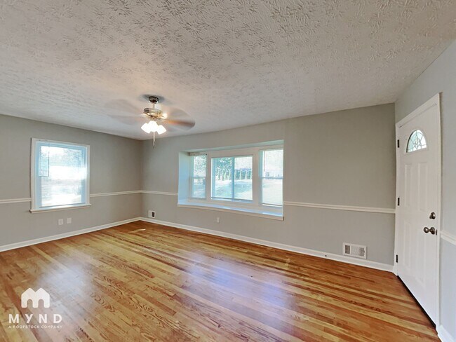 Foto del edificio - 355 Kemolay Rd SW