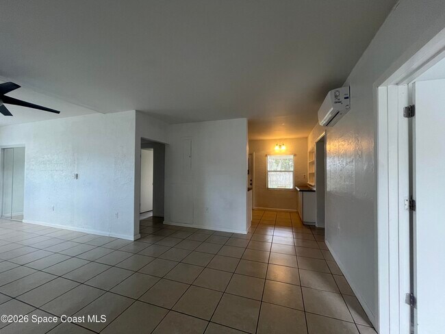 Building Photo - 545 Nora Ave