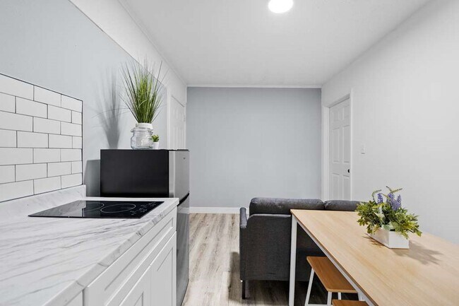 Foto del edificio - 2119 Linden Creek Ln