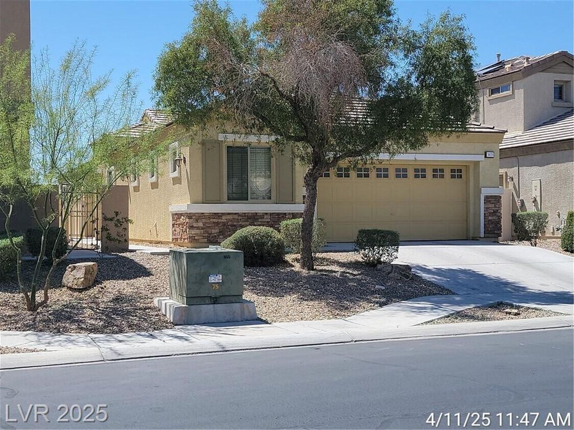 Foto principal - 3 BED, 2 BATH NORTH LAS VEGAS SINGLE-STORY...