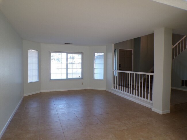 Foto del edificio - North Modesto Near Mall & Freeway