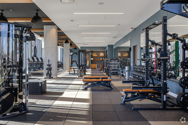 Fitness Center - Flora