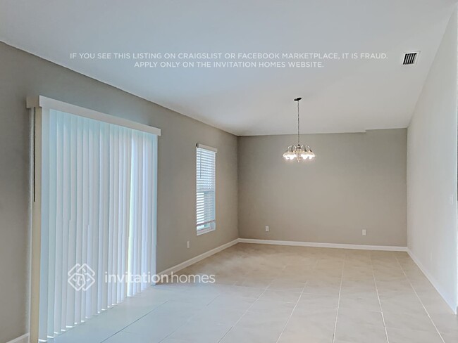 Building Photo - 4580 SW Darwin Blvd