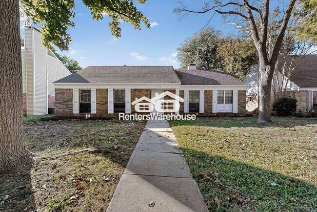 Foto del edificio - Garland Home Completely Refreshed MOVE IN Ready