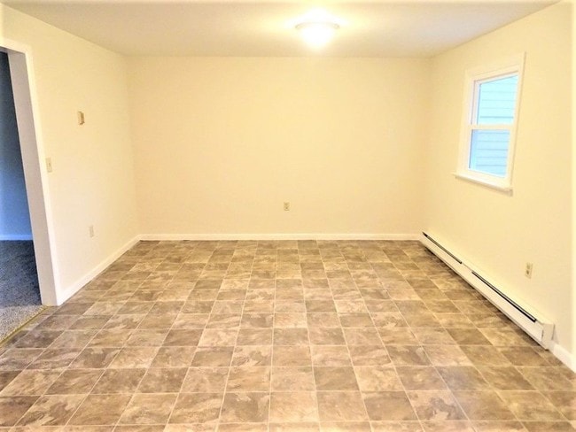 Building Photo - 853 Londonderry Blvd