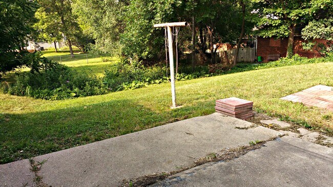 Foto del edificio - 1624 elmhurst ave