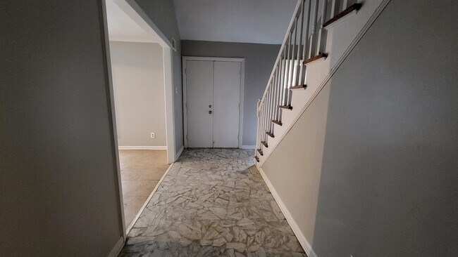 Foto del edificio - 5195 Wren Cove