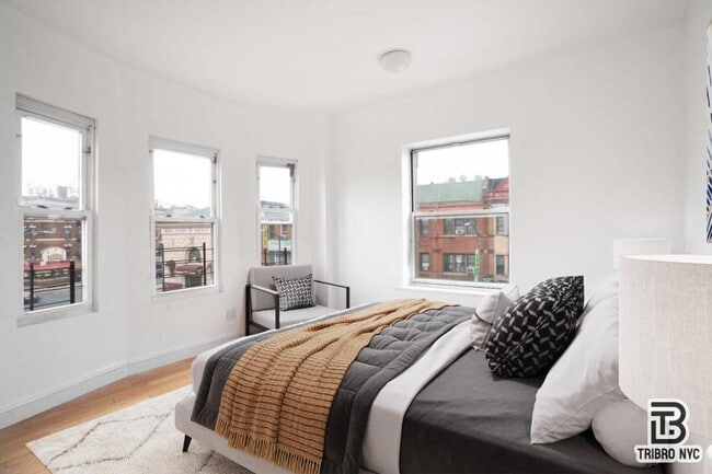 Building Photo - 1 bedroom in BROOKLYN NY 11226
