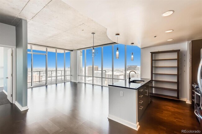 Foto del edificio - 891 14th St