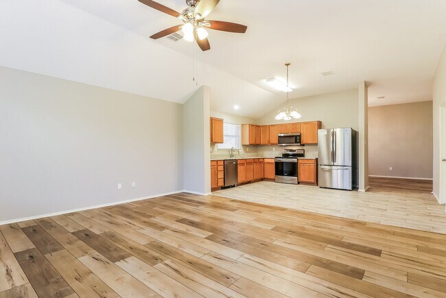 Foto del edificio - 1082 Magnolia Ln